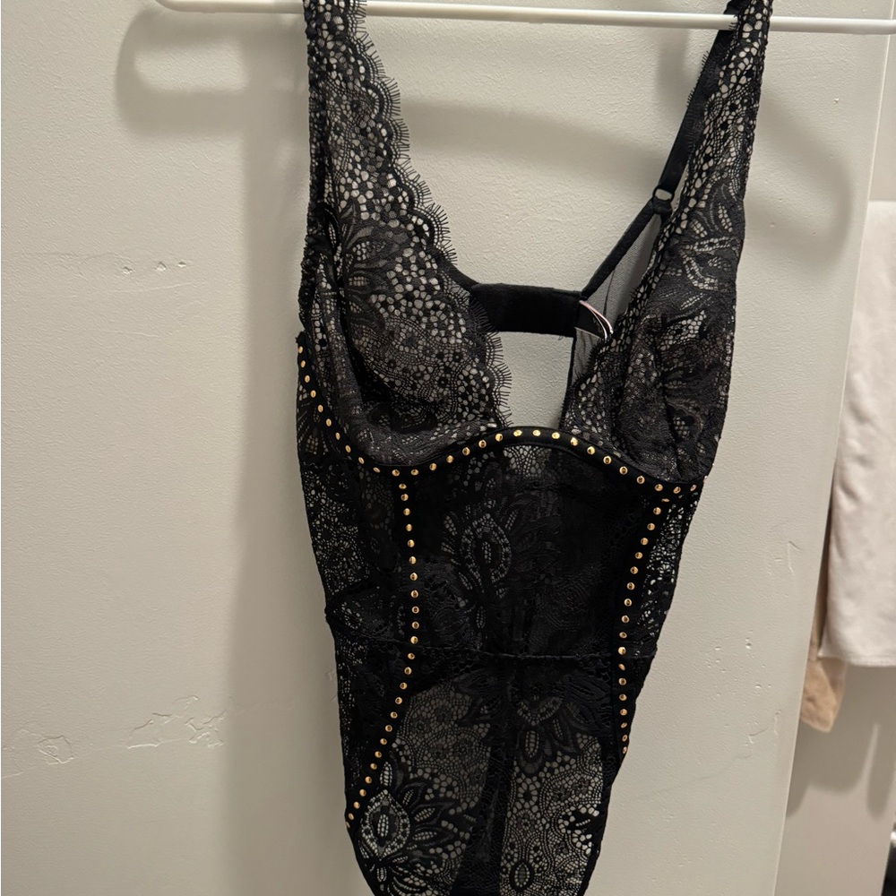 Victoria Secrets lingerie NWOT size medium